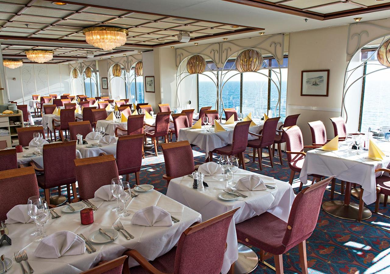 Viking Line Ferry Viking Cinderella - 2-Night Cruise Stockholm-Helsinki-Stockholm Hotel Luaran gambar